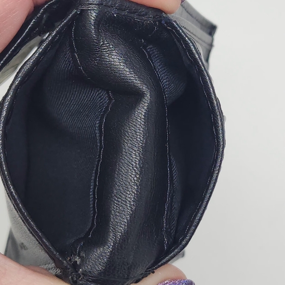 Tommy Hilfiger Black Leather RFID Protection Wallet - Picture 4 of 11